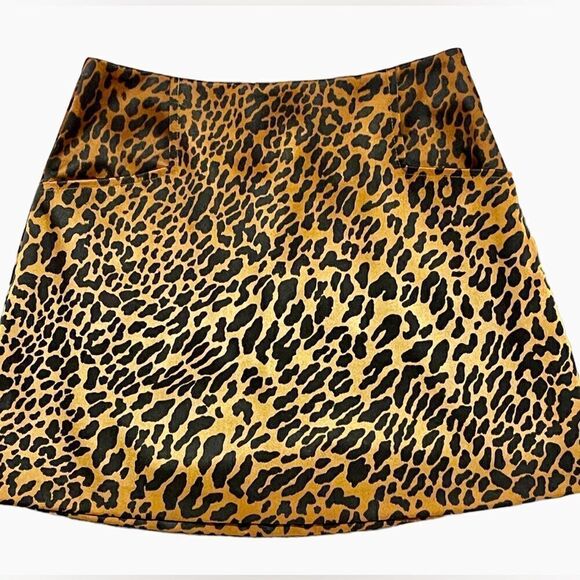 NWOT Urban Outfitters Ecoté Leopard Print Mini Skirt - Picture 1 of 7